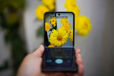 foldable iPhone